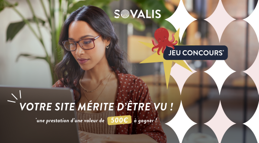 Collage photo d\'une jeune dame portant des lunettes, qui utilise un téléphone portable et du texte sur le jeu concours Sovalis.